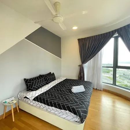 Teega Suites Seaview By Vdo Homestay Nusajaya  Exterior photo