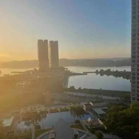 Teega Suites Seaview By Vdo Homestay Nusajaya  Exterior photo